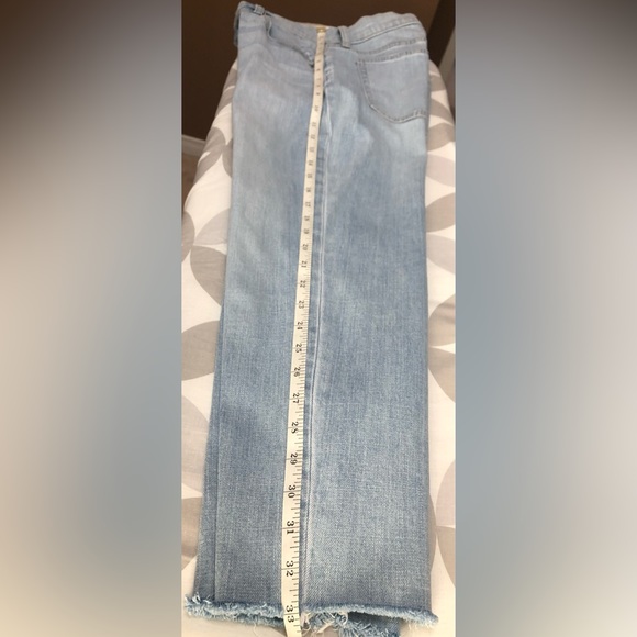 GAP Petite “Girlfriend Mid Rise” Light Blue Jeans - Picture 9 of 13